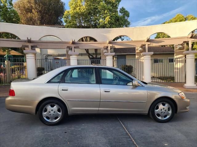 2003 Toyota Avalon XLS
