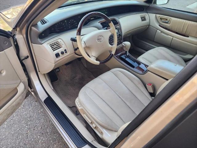 2003 Toyota Avalon XLS
