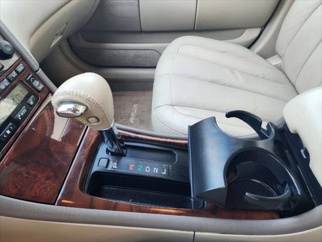 2003 Toyota Avalon XLS