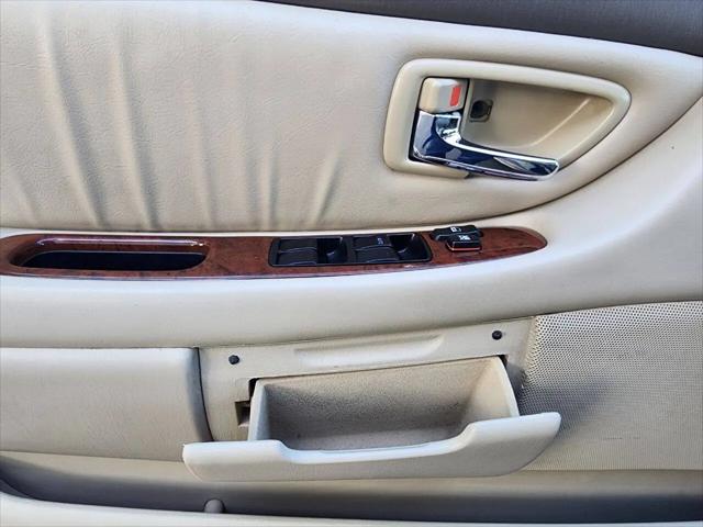 2003 Toyota Avalon XLS