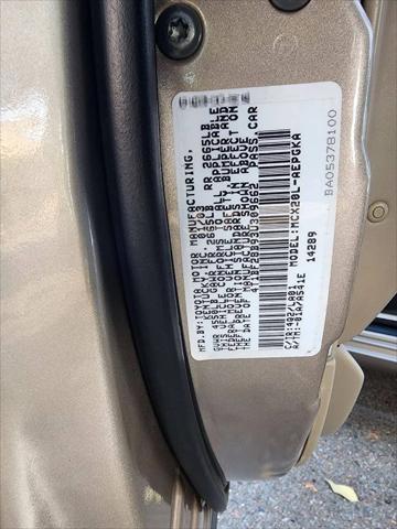 2003 Toyota Avalon XLS