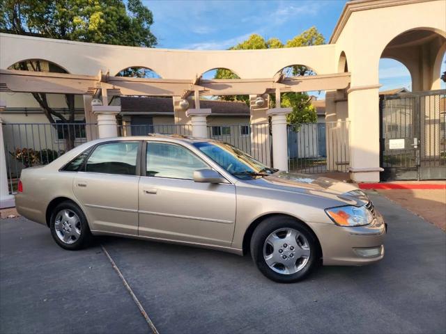 2003 Toyota Avalon XLS