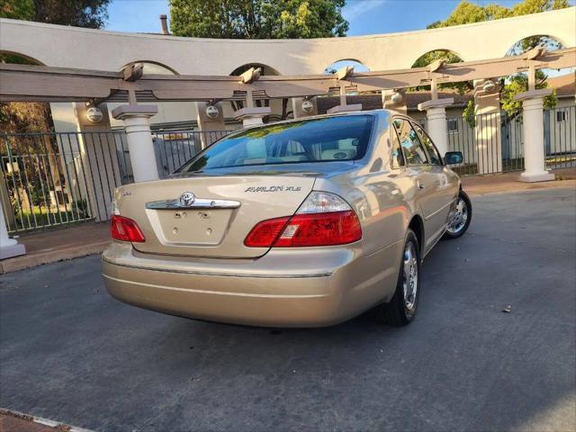 2003 Toyota Avalon XLS