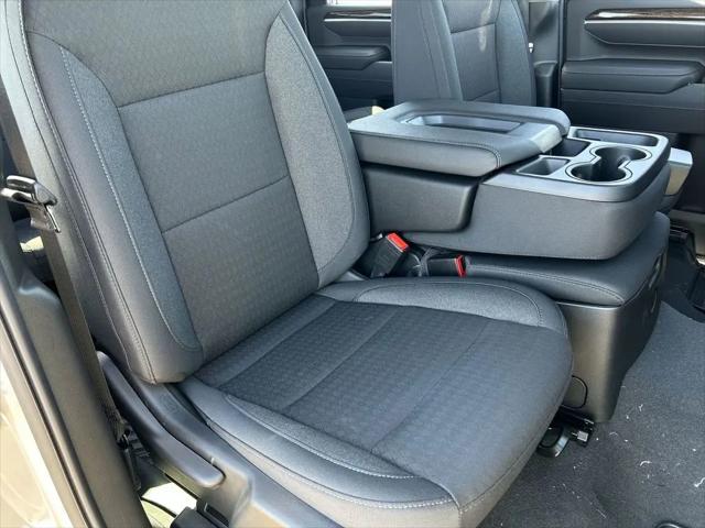 2026 GMC Sierra 2500HD Crew Cab, Standard Bed, SLE, 4WD