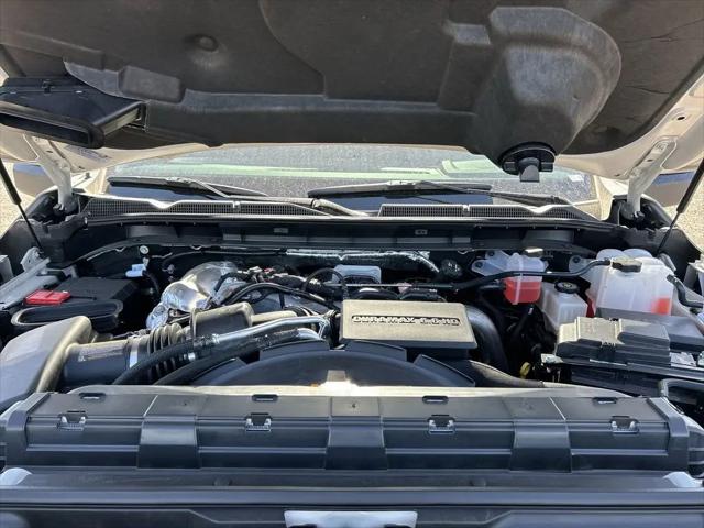 2026 GMC Sierra 2500HD Crew Cab, Standard Bed, SLE, 4WD