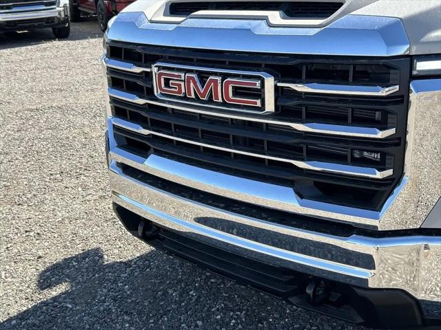 2026 GMC Sierra 2500HD Crew Cab, Standard Bed, SLE, 4WD