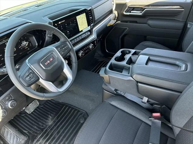 2026 GMC Sierra 2500HD Crew Cab, Standard Bed, SLE, 4WD