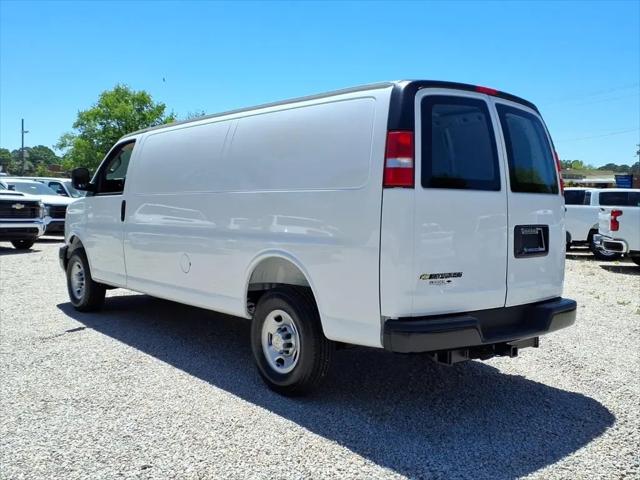 2026 Chevrolet Express Cargo Van 2500 Extended Wheelbase, WT, RWD