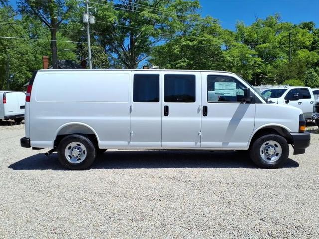 2026 Chevrolet Express Cargo Van 2500 Extended Wheelbase, WT, RWD