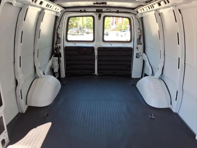 2026 Chevrolet Express Cargo Van 2500 Extended Wheelbase, WT, RWD