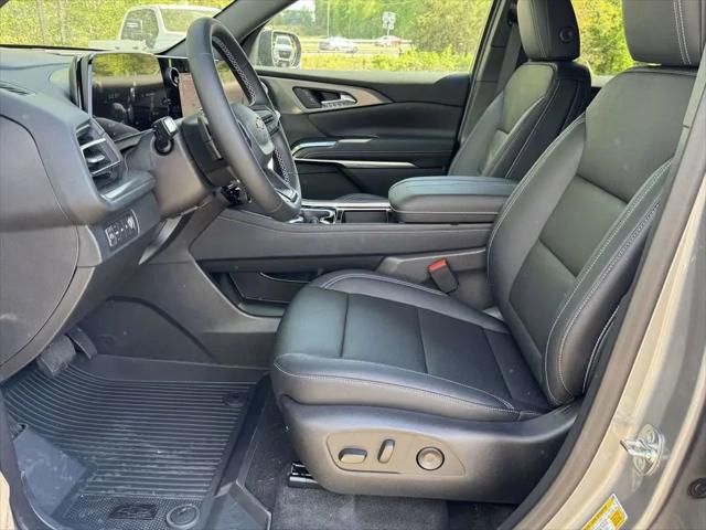 2026 Chevrolet Traverse AWD LT