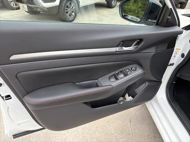 2026 Nissan Altima SR FWD