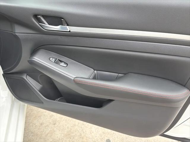 2026 Nissan Altima SR FWD