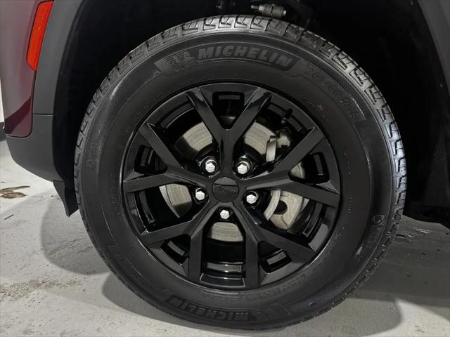 2025 Jeep Grand Cherokee Altitude 4x4