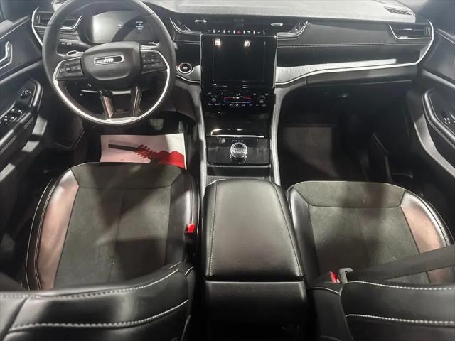 2025 Jeep Grand Cherokee Altitude 4x4