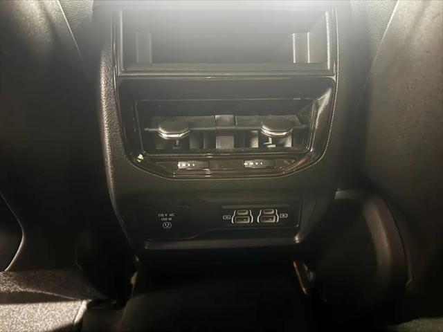 2025 Jeep Grand Cherokee Altitude 4x4