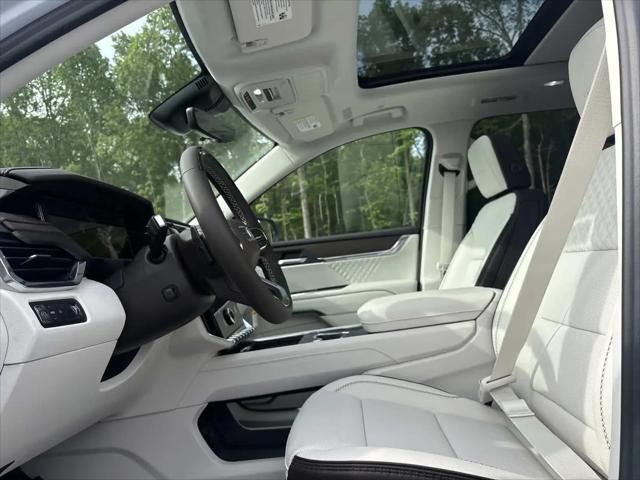2026 GMC Acadia Denali FWD