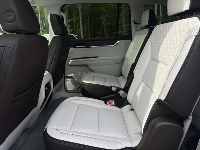 2026 GMC Acadia Denali FWD