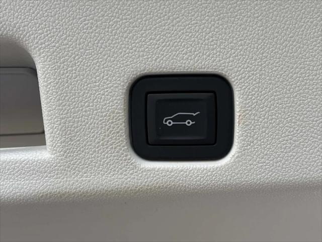 2026 GMC Acadia Denali FWD