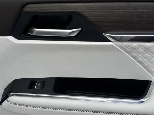2026 GMC Acadia Denali FWD