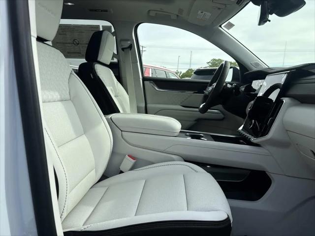 2026 GMC Acadia Denali FWD
