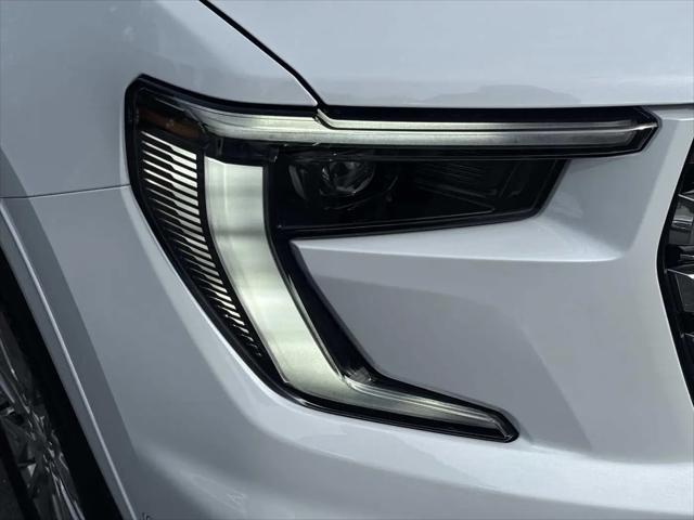 2026 GMC Acadia Denali FWD