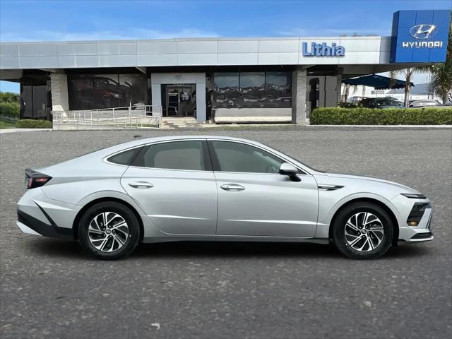 2026 Hyundai Sonata Hybrid Blue