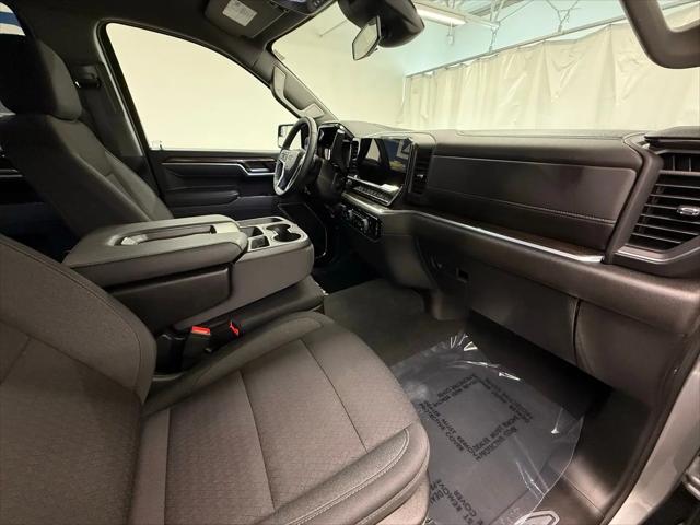 2026 Chevrolet Silverado 1500 4WD Crew Cab Short Bed RST