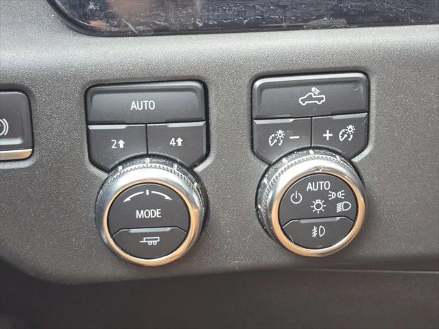 2024 GMC Sierra 1500 4WD Crew Cab Short Box Elevation with 3VL