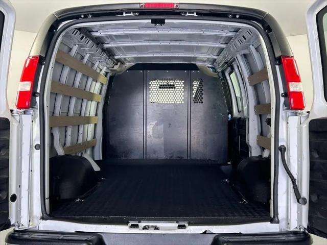 2024 GMC Savana Cargo RWD 2500 Regular Wheelbase Work Van
