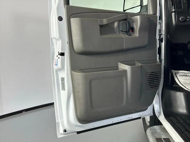 2024 GMC Savana Cargo RWD 2500 Regular Wheelbase Work Van