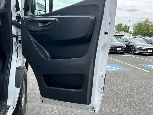 2025 Mercedes-Benz Sprinter 2500 High Roof 4-Cyl Diesel