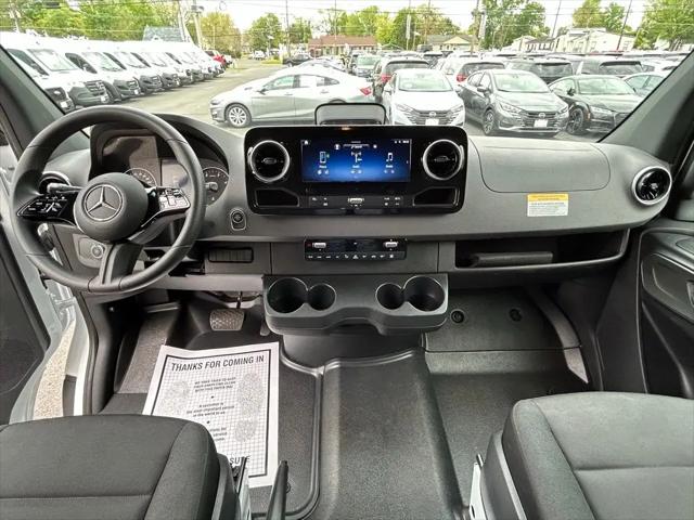 2025 Mercedes-Benz Sprinter 2500 High Roof 4-Cyl Diesel