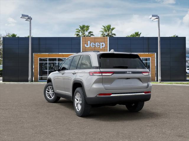 2026 Jeep Grand Cherokee Laredo 4x4