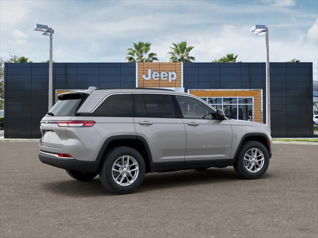 2026 Jeep Grand Cherokee Laredo 4x4