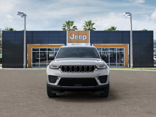 2026 Jeep Grand Cherokee Laredo 4x4