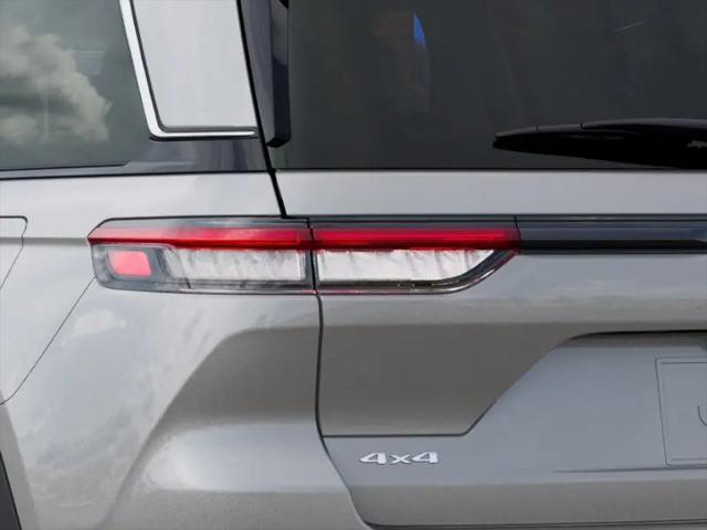 2026 Jeep Grand Cherokee Laredo 4x4