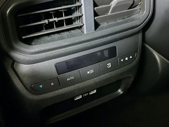 2023 Honda Pilot AWD EX-L 8 Passenger