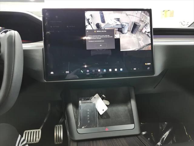 2023 Tesla Model X Standard Range