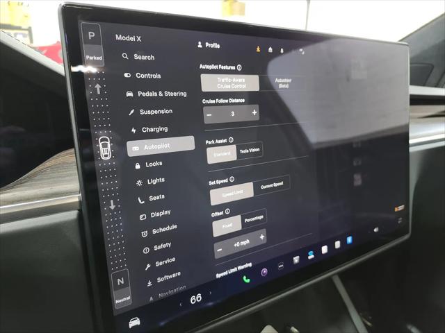 2023 Tesla Model X Standard Range