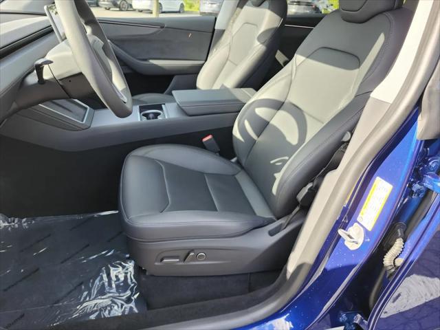 2026 Tesla Model Y Premium Rear-Wheel Drive