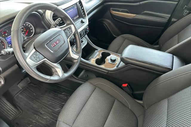 2022 GMC Acadia AWD SLE