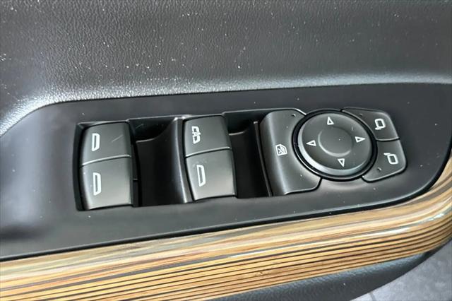 2022 GMC Acadia AWD SLE
