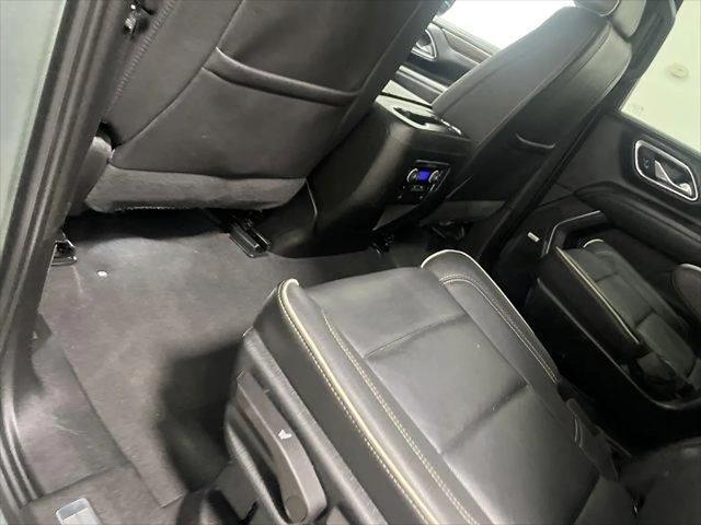 2023 Chevrolet Suburban 4WD Premier