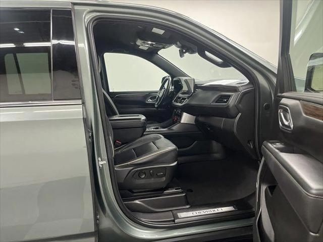 2023 Chevrolet Suburban 4WD Premier