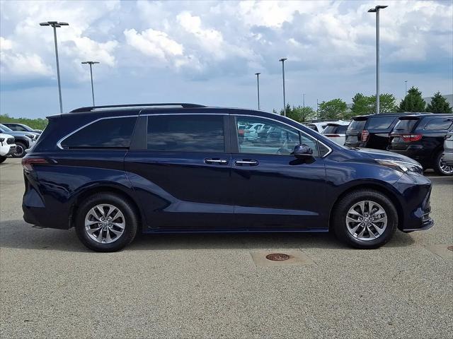 2025 Toyota Sienna XLE