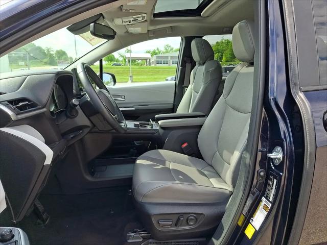 2025 Toyota Sienna XLE