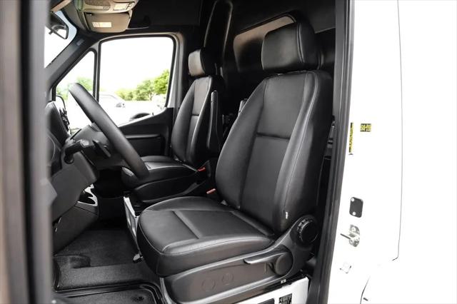 2023 Mercedes-Benz Sprinter 2500 Standard Roof 4-Cyl Diesel HO