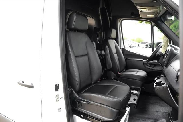2023 Mercedes-Benz Sprinter 2500 Standard Roof 4-Cyl Diesel HO