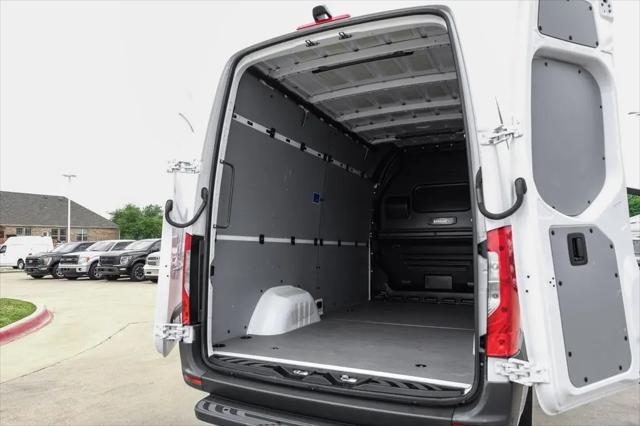 2023 Mercedes-Benz Sprinter 2500 Standard Roof 4-Cyl Diesel HO